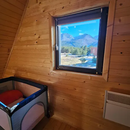 Snow Queen Tatil Evi